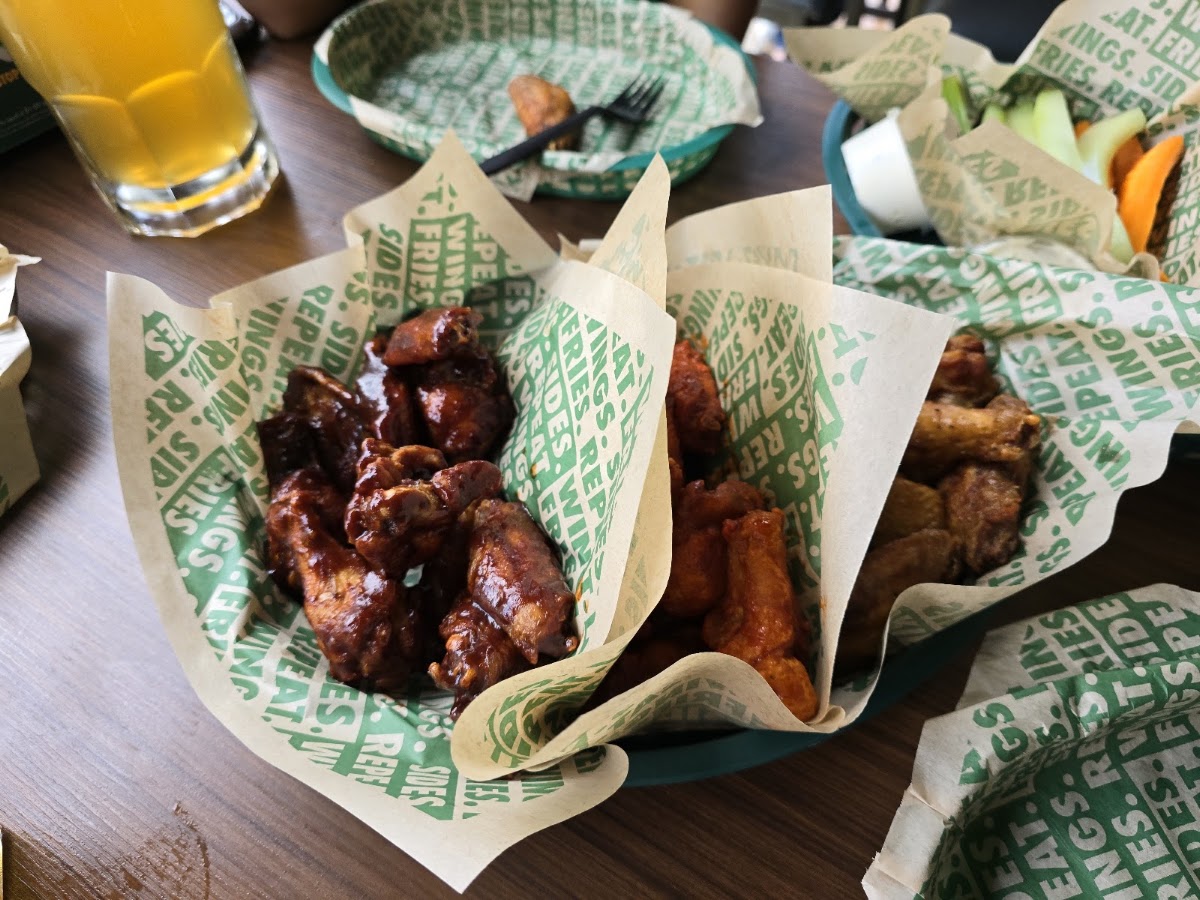 Wingstop Photo 4