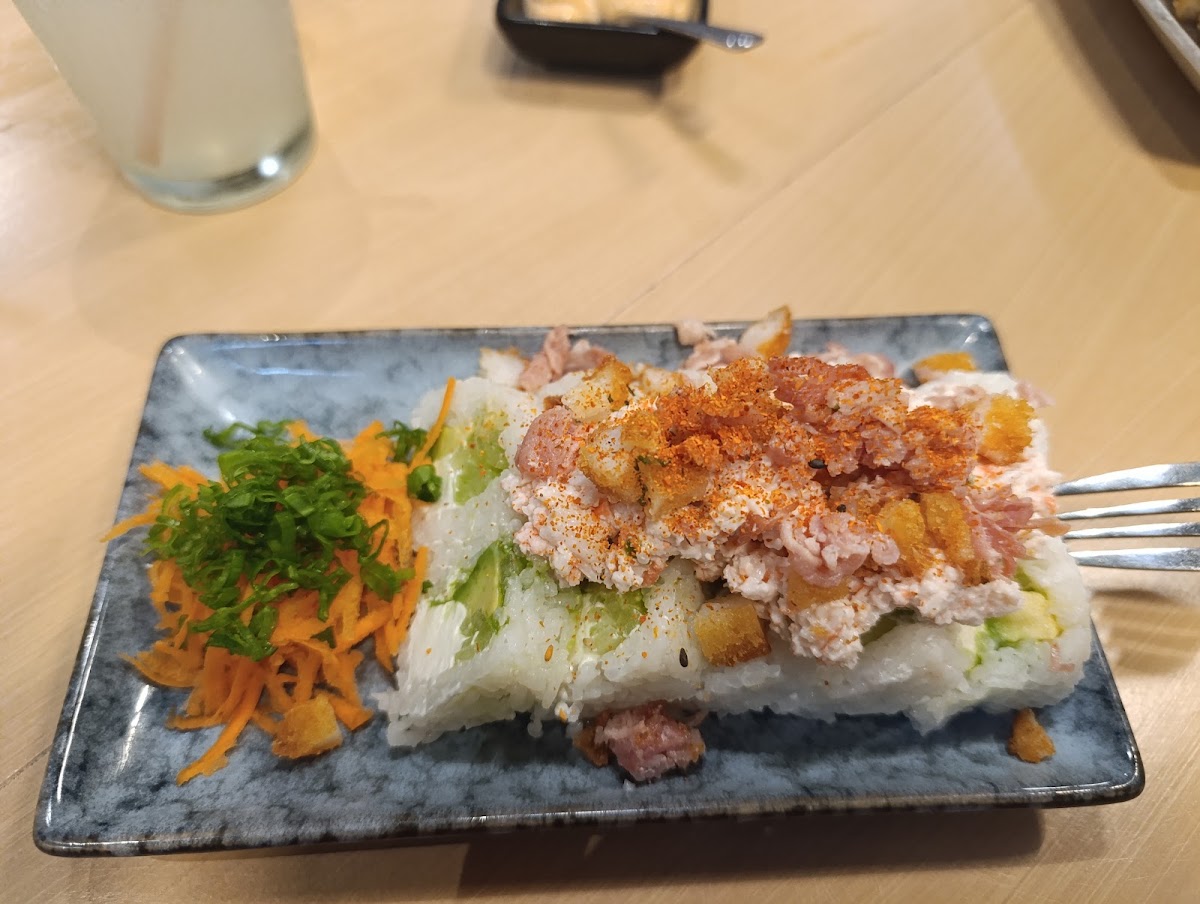 Yokomo Sushi House Photo 3